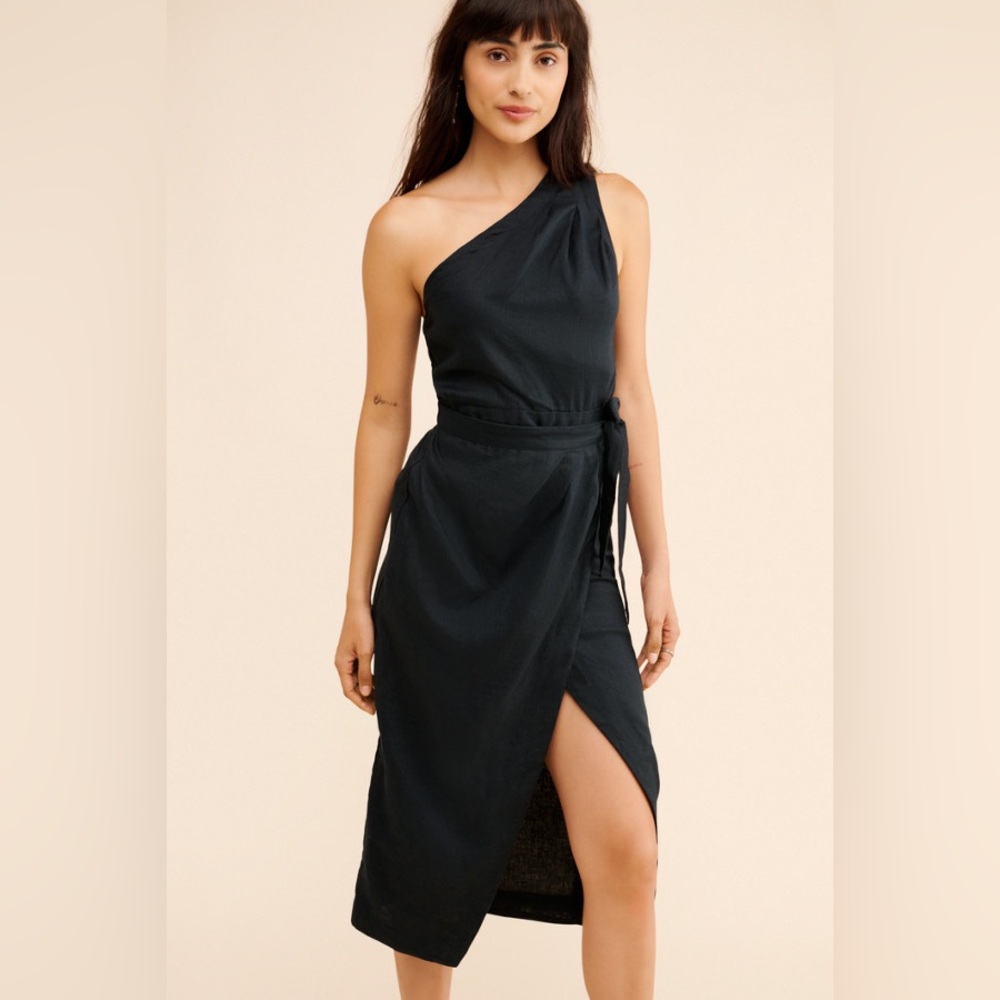 BNWT Anthropologie one shoulder black linen dress size 14.